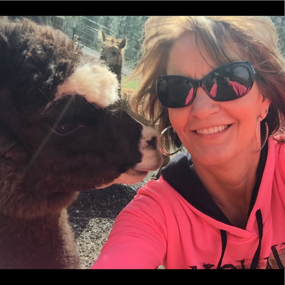 Meet your Posher, Tina